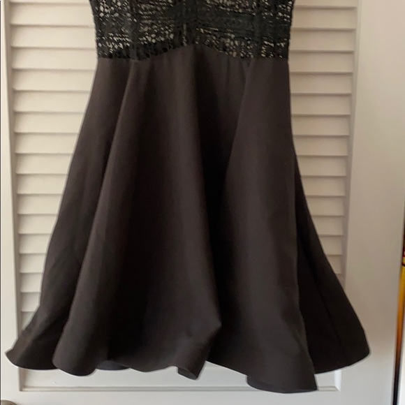 Dress - Picture 5 of 5